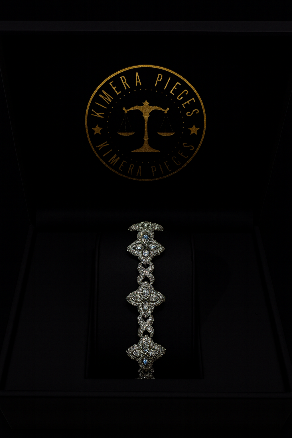 The Olympian Luxury Link Bracelet ()
(Silver)